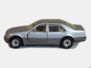 Mercedes-Benz 600SEL