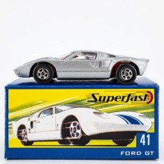 Ford GT