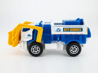 Garbage Gulper
