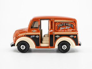 DIVCO Truck