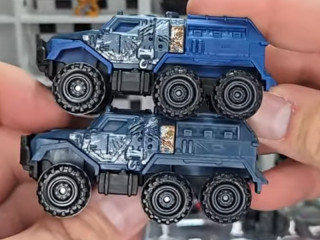 2022 > 5 Pack/Set > Jurassic World Transport Trackers