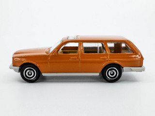 ´80 Mercedes-Benz W123 Wagon